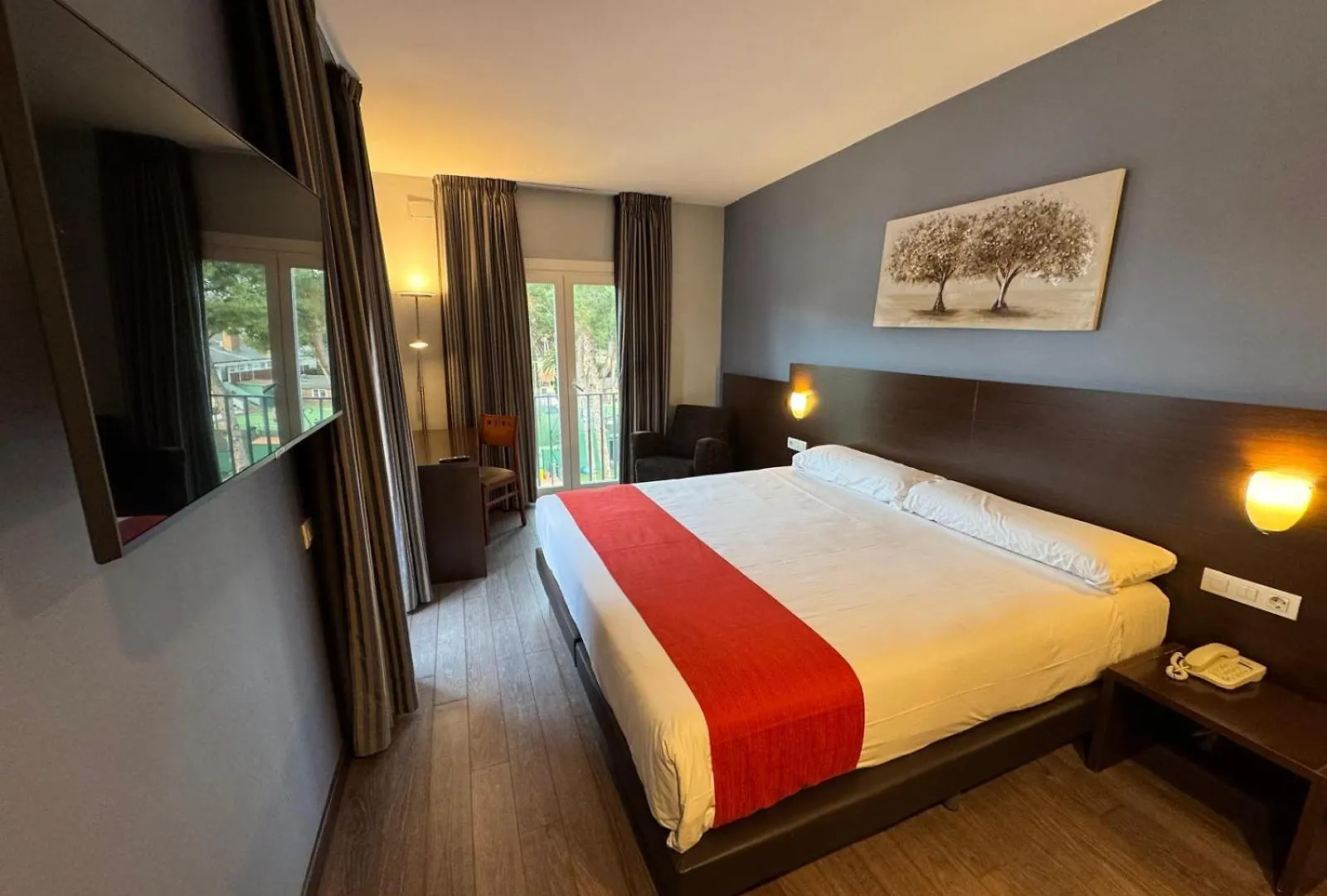 Hotel Canal Olimpic Кастельдефельс